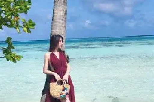 四位明星盲目耍大牌：吴谨言摆谱央视被点名李梦任性毁演技张大大暴力霸凌文章任性要求陕西油泼面路人缘彻底败光！