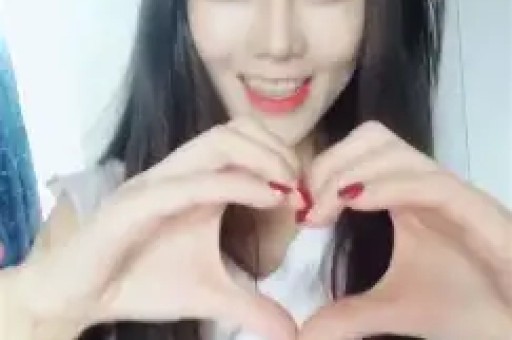 人民日报锐评假洋品牌风波只字未提董宇辉却句句不离董宇辉! 人民日报锐评假洋品牌风波只字未提董宇辉却句句不离董宇辉!