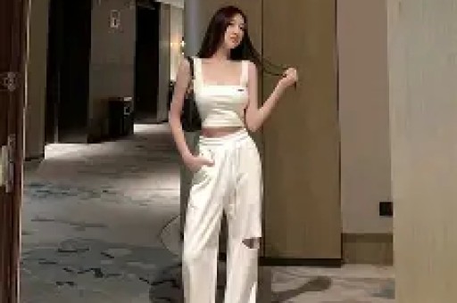谢娜彻底塌房！这次张杰也救不了她
